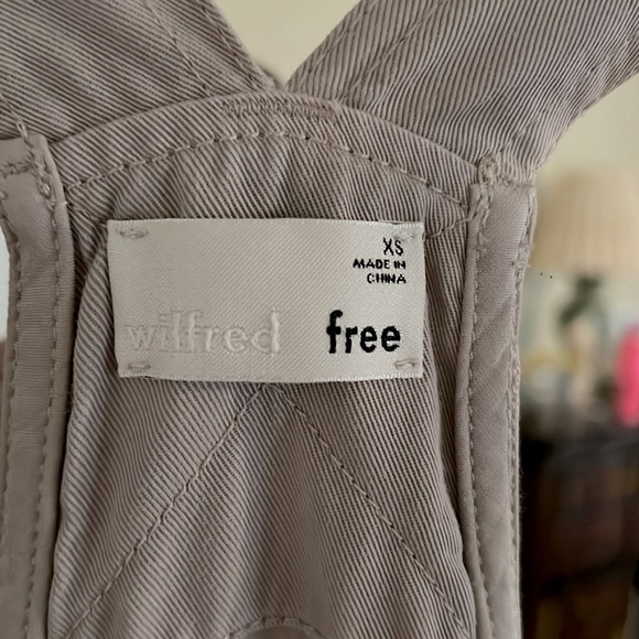 7/$20 Aritzia Wilfred Free XS overall romper - good condition. Women’s. - Picture 4 of 12
